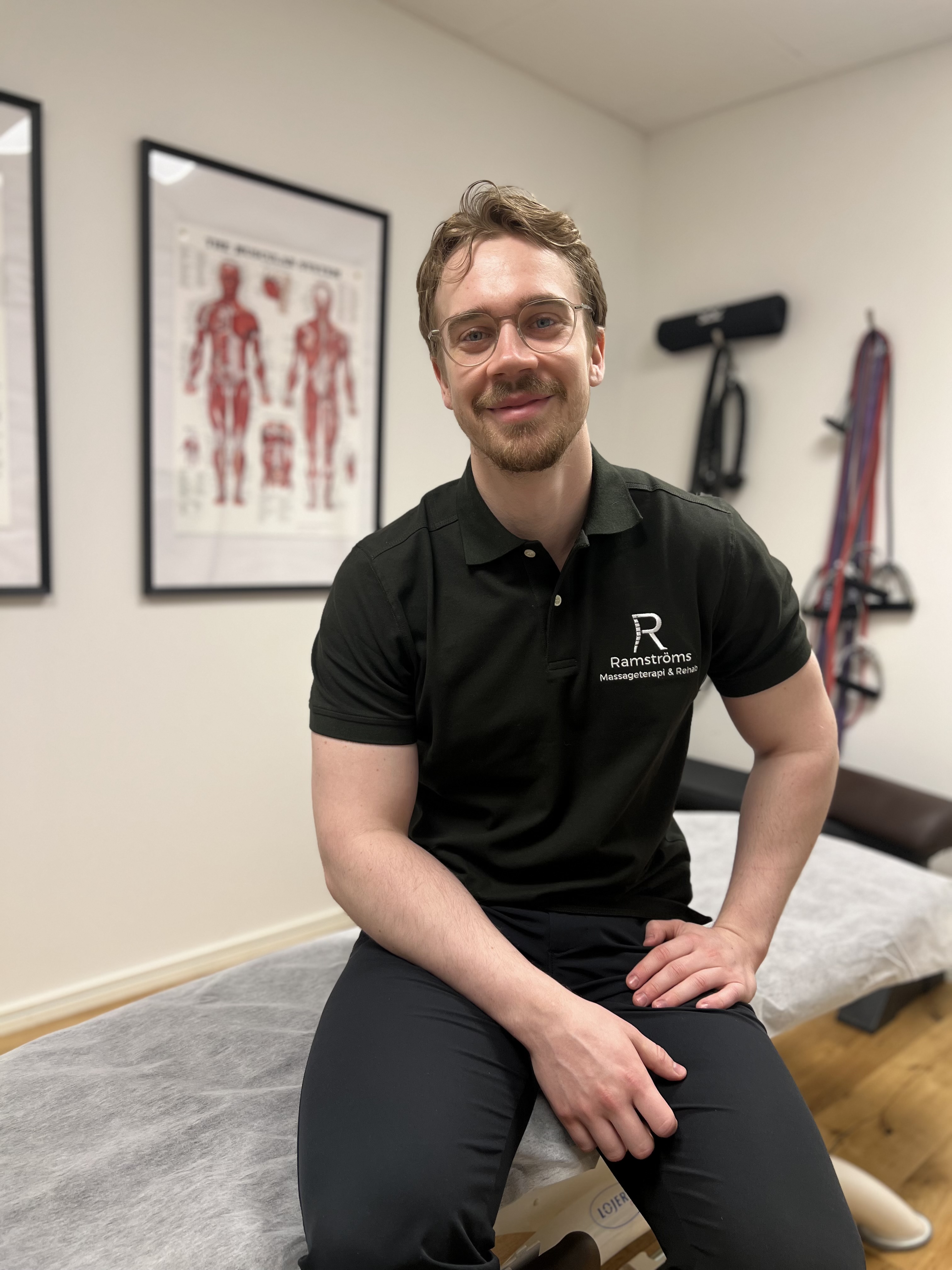 Pontus Ramström — Certifierad medicinsk massageterapeut